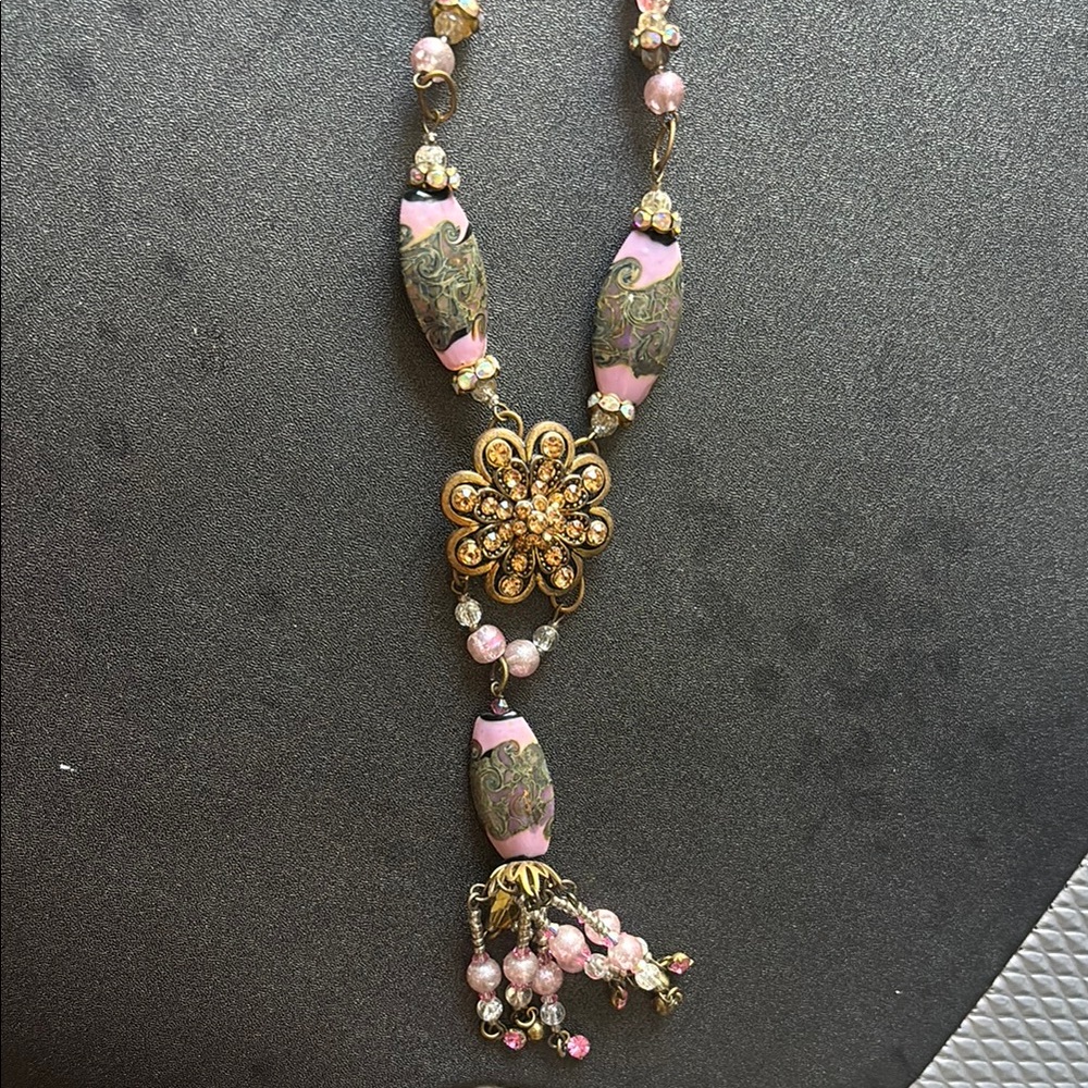 Elegant Pink and Gold Floral Necklace pretty stones
